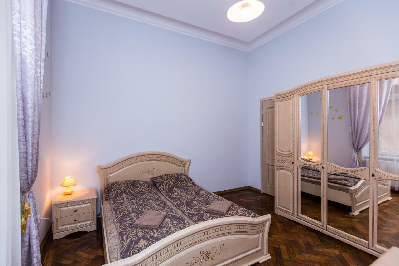 3 Rooms Apartments In The City Centr Lviv Exterior foto